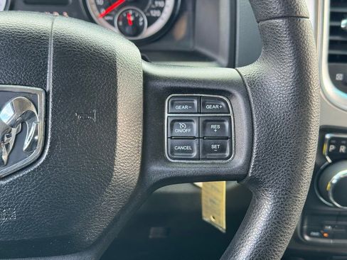 Used 2017 RAM 1500 Classic SLT AWD/4WD image 26
