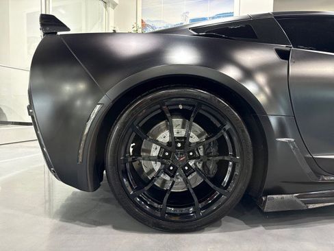 Used 2017 Chevrolet Corvette Grand Sport w/ Carbon Flash Badge Package RWD image 84