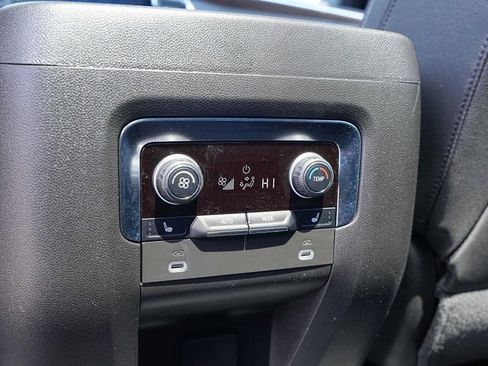 Used 2023 Chevrolet Tahoe High Country AWD/4WD image 21