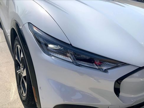 Used 2021 Ford Mustang Mach-E Premium image 27