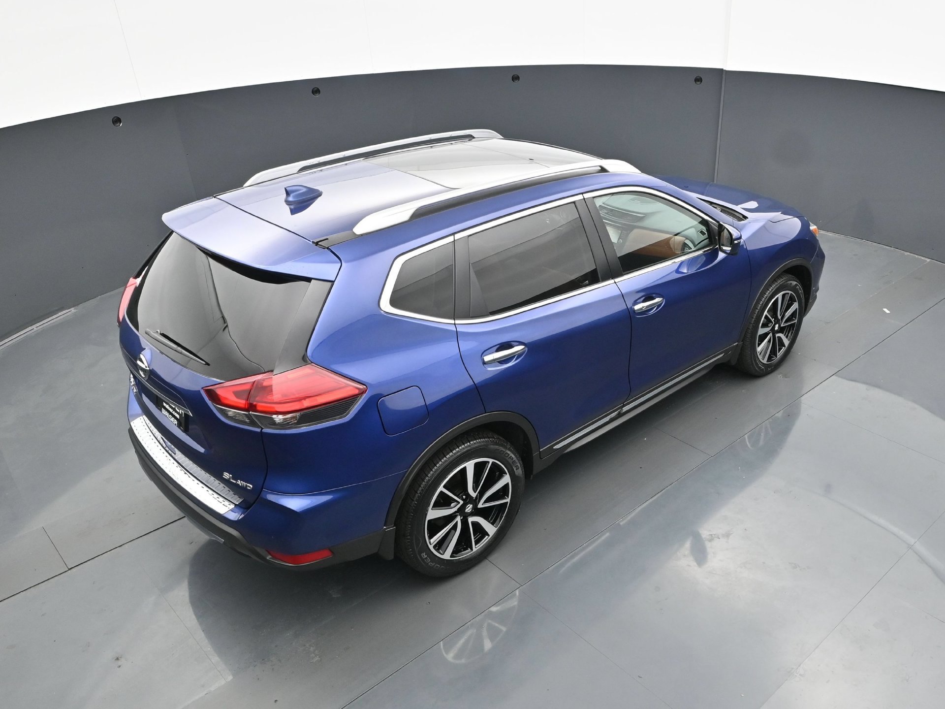 Used 2017 Nissan Rogue SL w/ SL Premium Package AWD/4WD image 42