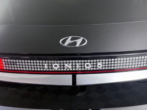 Used 2024 Hyundai Ioniq 5 Limited RWD image 12