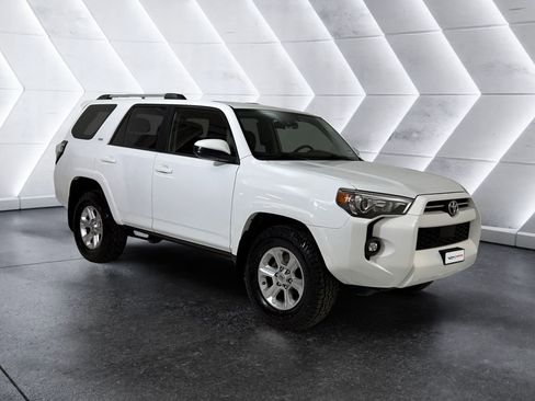 Used 2024 Toyota 4Runner SR5 image 1
