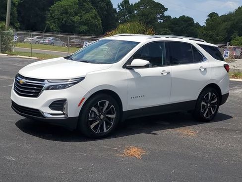 Certified 2022 Chevrolet Equinox Premier FWD image 3