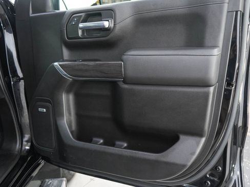 Used 2019 Chevrolet Silverado 1500 LTZ w/ LTZ Premium Package AWD/4WD image 9
