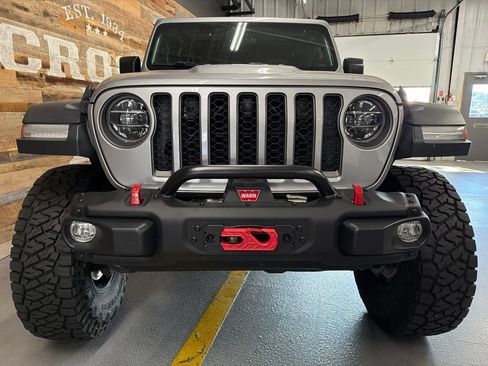 Used 2020 Jeep Gladiator Rubicon w/ Uconnect 4C Nav & Sound Group AWD/4WD image 6