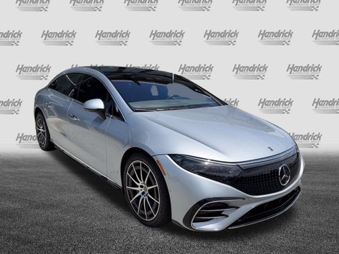 Used 2022 Mercedes-Benz EQS 450+ Sedan image 2
