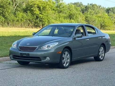 Used 2005 Lexus ES 330 FWD image 5
