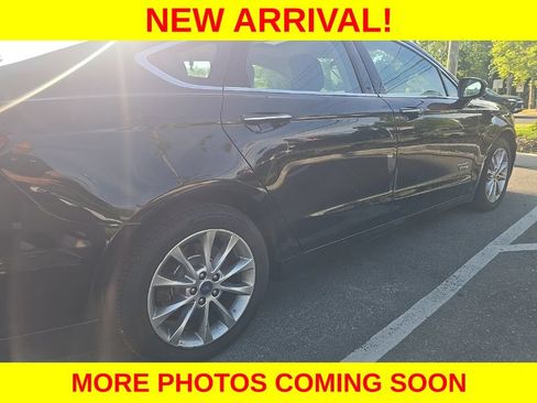 Used 2018 Ford Fusion Energi SE FWD image 5