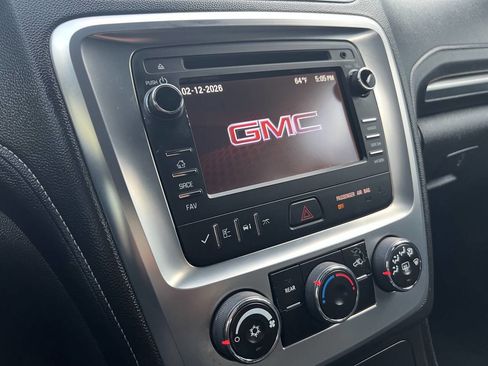 Used 2013 GMC Acadia SLE image 19