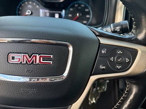 Used 2018 GMC Canyon Denali image 19