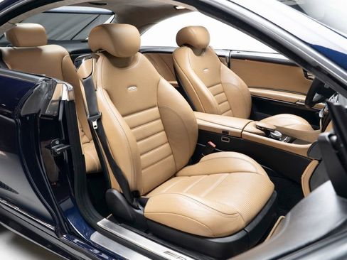 Used 2009 Mercedes-Benz CL 63 AMG image 35