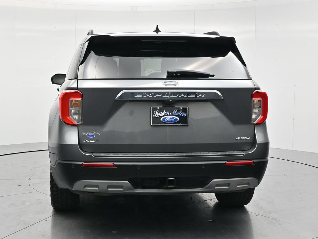 Used 2024 Ford Explorer XLT w/ Equipment Group 202A AWD/4WD image 6