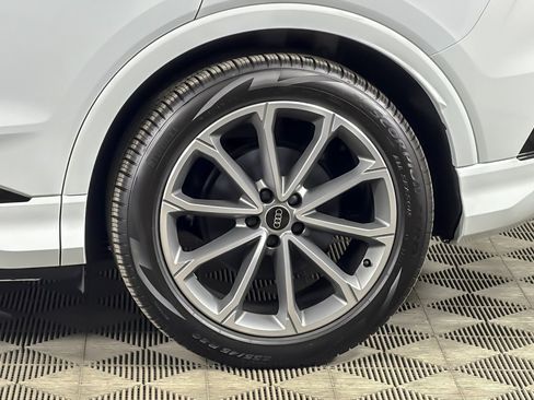 New 2026 Audi Q4 e-tron Premium AWD/4WD image 26