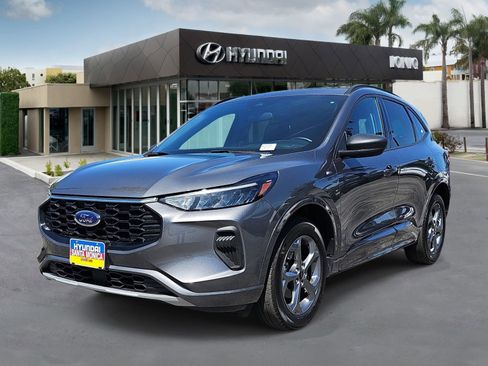 Used 2024 Ford Escape ST-Line AWD/4WD image 7