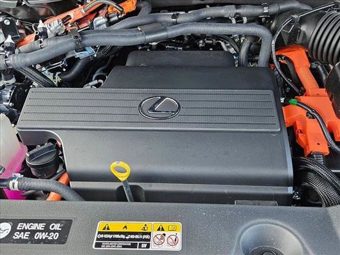 Used 2026 Lexus TX 550h AWD Plug-In Hybrid w/ Technology Package image 22