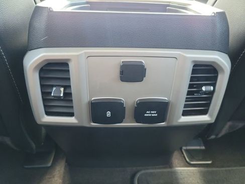 Used 2018 Ford F150 Lariat AWD/4WD image 12