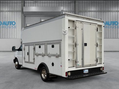 Used 2016 Chevrolet Express 3500 image 6