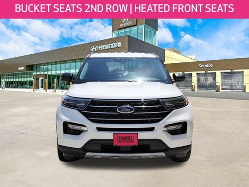 Used 2022 Ford Explorer XLT w/ Equipment Group 202A RWD image 2