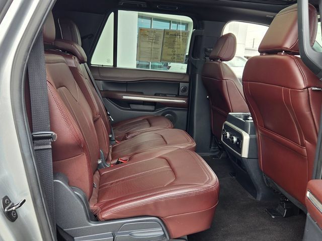 Used 2022 Ford Expedition Max Limited AWD/4WD image 17
