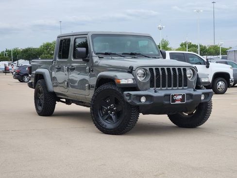 Used 2021 Jeep Gladiator Sport AWD/4WD image 2