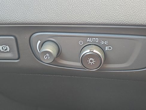 Used 2019 Buick Enclave Premium w/ Experience Buick Package AWD/4WD image 19