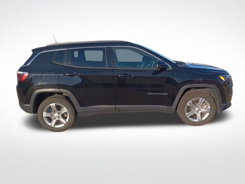 Certified 2024 Jeep Compass Latitude image 7