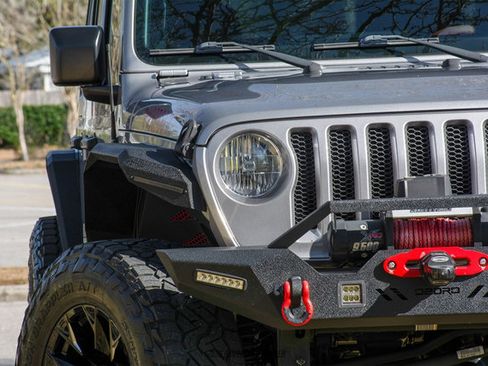 Used 2018 Jeep Wrangler Unlimited Sport S image 34