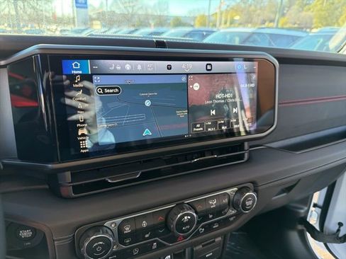 Used 2024 Jeep Wrangler Unlimited Rubicon image 15