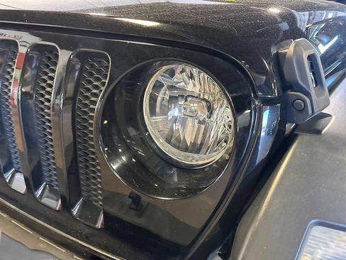 Used 2018 Jeep Wrangler Unlimited Sport AWD/4WD image 22