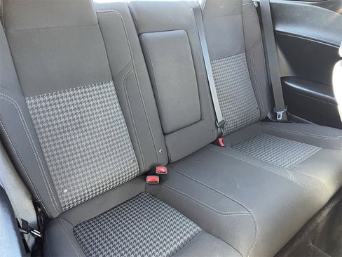 Used 2019 Dodge Challenger SXT image 11