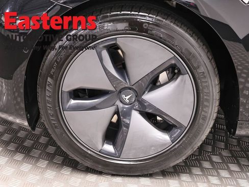 Used 2019 Tesla Model 3 Standard Range Plus RWD image 25
