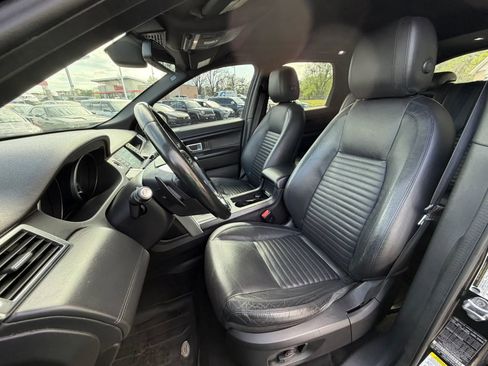 Used 2016 Land Rover Discovery Sport HSE Luxury image 24