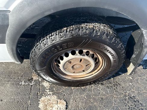 Used 2012 Mercedes-Benz Sprinter 2500 w/ Additional Battery Pkg image 13