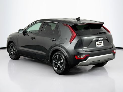 Used 2023 Kia Niro LX FWD image 9