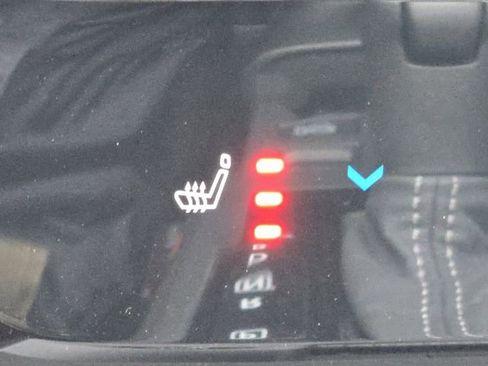 New 2026 Nissan Sentra SV w/ SV Convenience Package FWD image 17