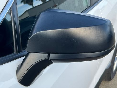 Used 2022 Toyota RAV4 LE AWD/4WD image 12