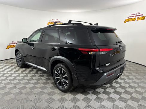 New 2026 Nissan Pathfinder Platinum w/ Cargo Package FWD image 3