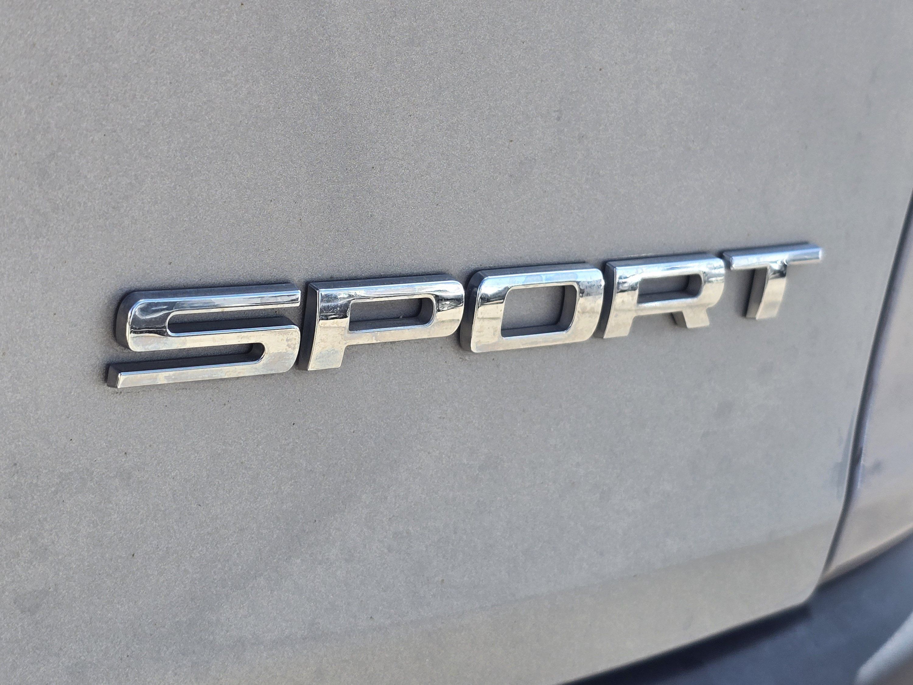 Used 2015 Jeep Cherokee Sport w/ Cold Weather Group AWD/4WD image 26