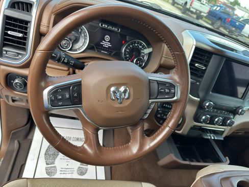 Used 2021 RAM 1500 Laramie AWD/4WD image 28