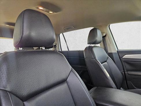 Used 2018 Volkswagen Atlas SE image 20