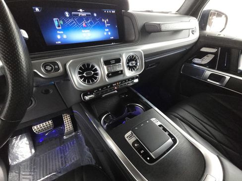 Used 2025 Mercedes-Benz G 550 image 15
