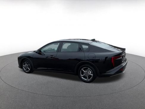 Used 2025 Kia K4 LXS image 14