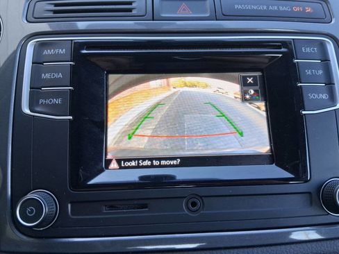 Used 2016 Volkswagen Tiguan S image 15