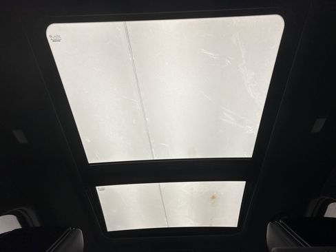 Used 2021 Nissan Titan PRO-4X w/ Pro-4x Convenience Package image 19