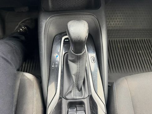 Used 2020 Toyota Corolla SE FWD image 19