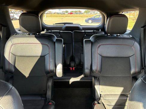 Used 2022 Ford Explorer ST-Line w/ Class IV Trailer Tow Package image 17