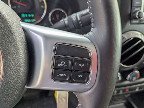 Used 2018 Jeep Wrangler Unlimited Sport AWD/4WD image 18
