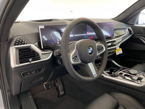 New 2026 BMW X7 xDrive40i w/ M Sport Package image 4