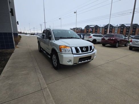 Used 2013 Nissan Titan SL w/ DVD Pkg image 8